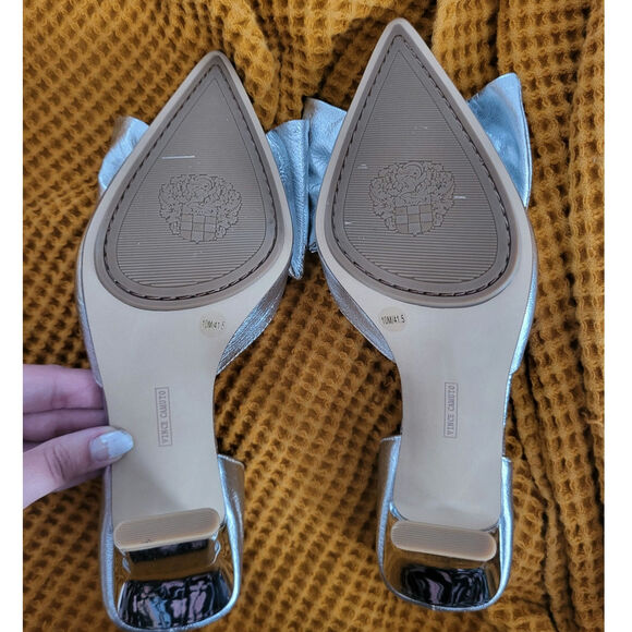 Vince Camuto Burke Bow Pump Silver Metallic Holiday Party Event Heels NWOB 10 - Picture 4 of 7